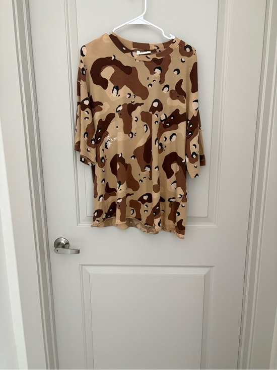 Elwood Other - Elwood Oversized Crop Desert Camo Shirt  size xl unisex men 100% cotton
